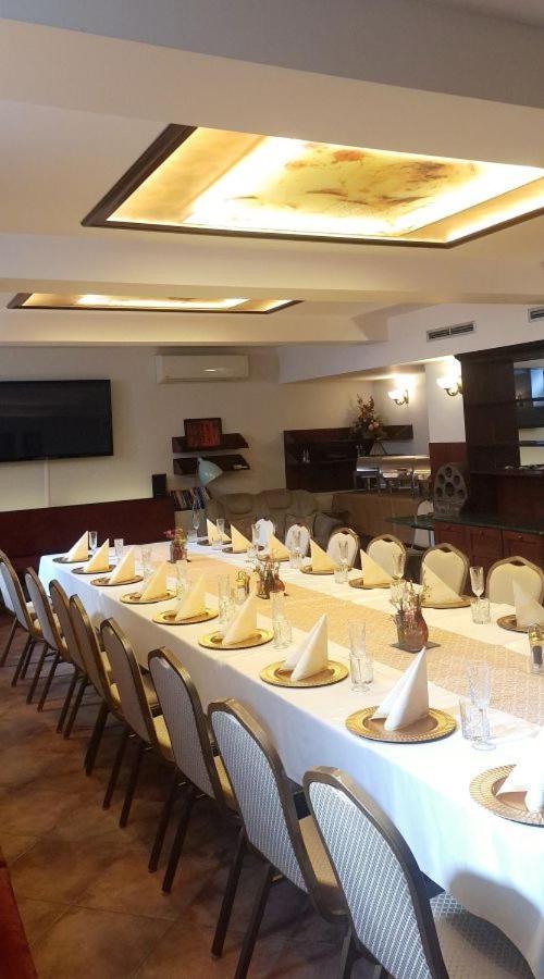 Boutique Hotel Maraton Kosice Luaran gambar