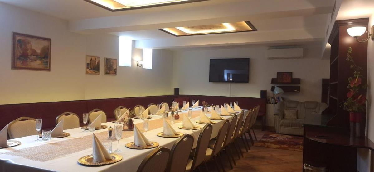 Boutique Hotel Maraton Kosice Luaran gambar